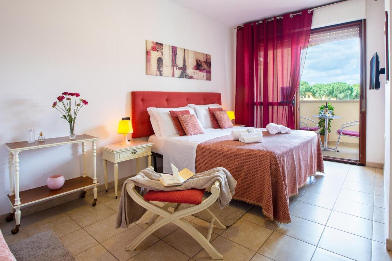 Sun&Sardinia Hotel มอนเซร์ราโต ภายนอก รูปภาพ