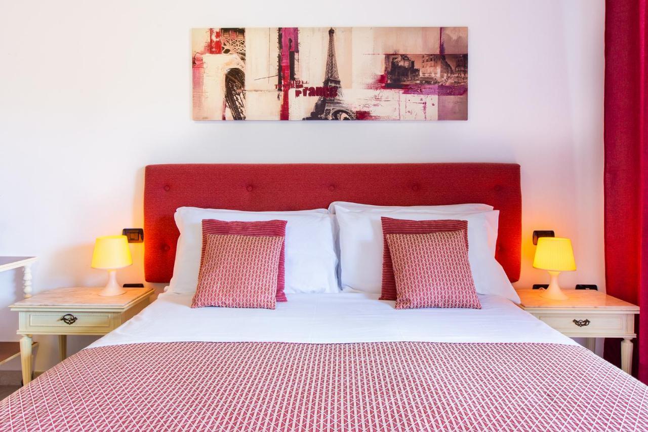 Sun&Sardinia Hotel มอนเซร์ราโต ภายนอก รูปภาพ