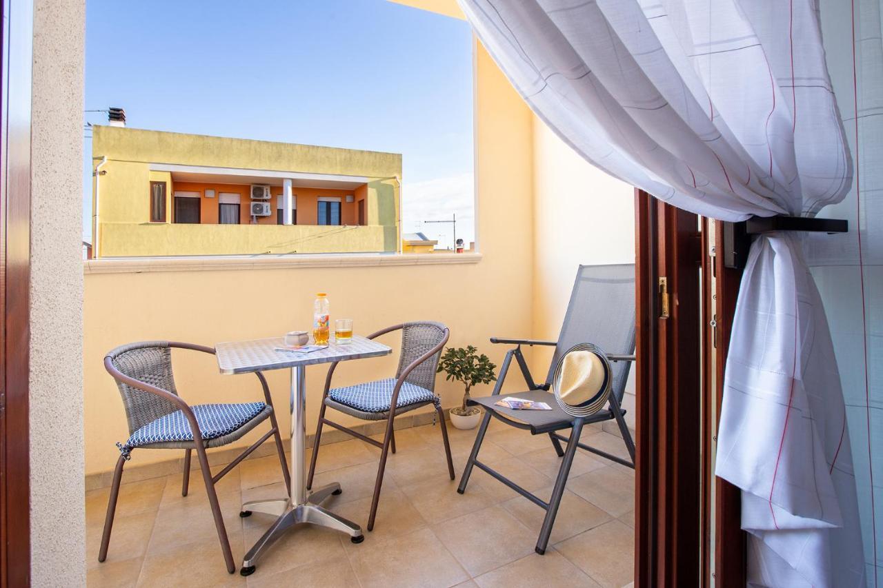 Sun&Sardinia Hotel มอนเซร์ราโต ภายนอก รูปภาพ