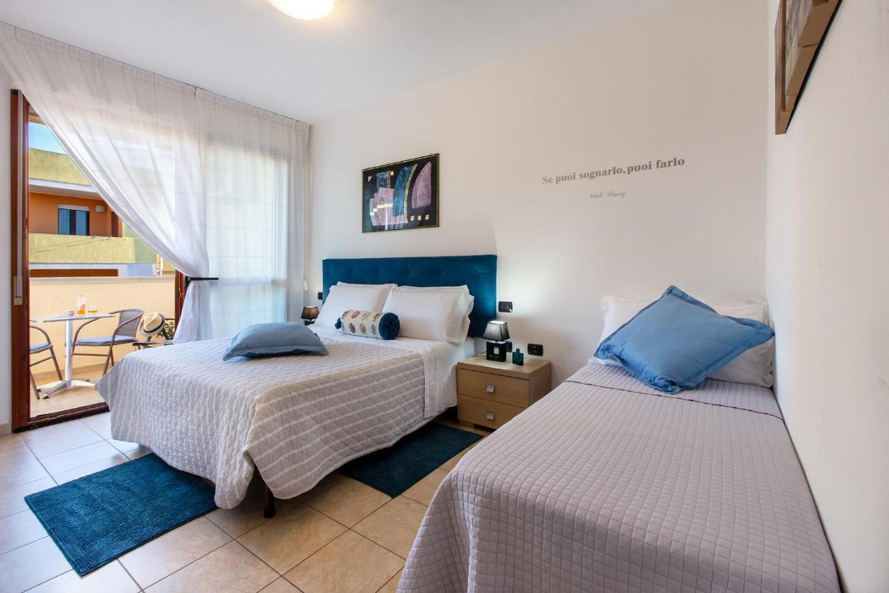 Sun&Sardinia Hotel มอนเซร์ราโต ภายนอก รูปภาพ