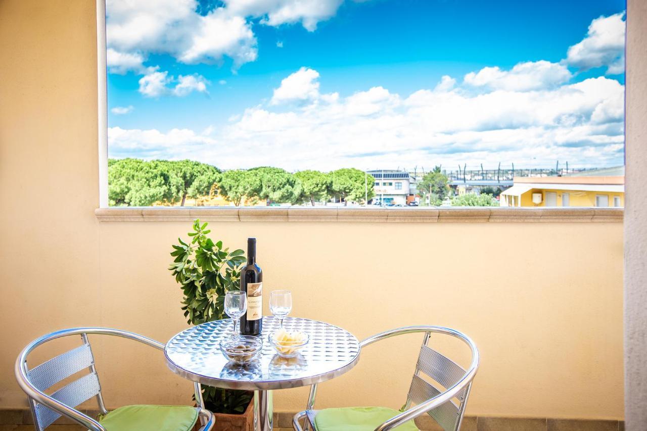 Sun&Sardinia Hotel มอนเซร์ราโต ภายนอก รูปภาพ