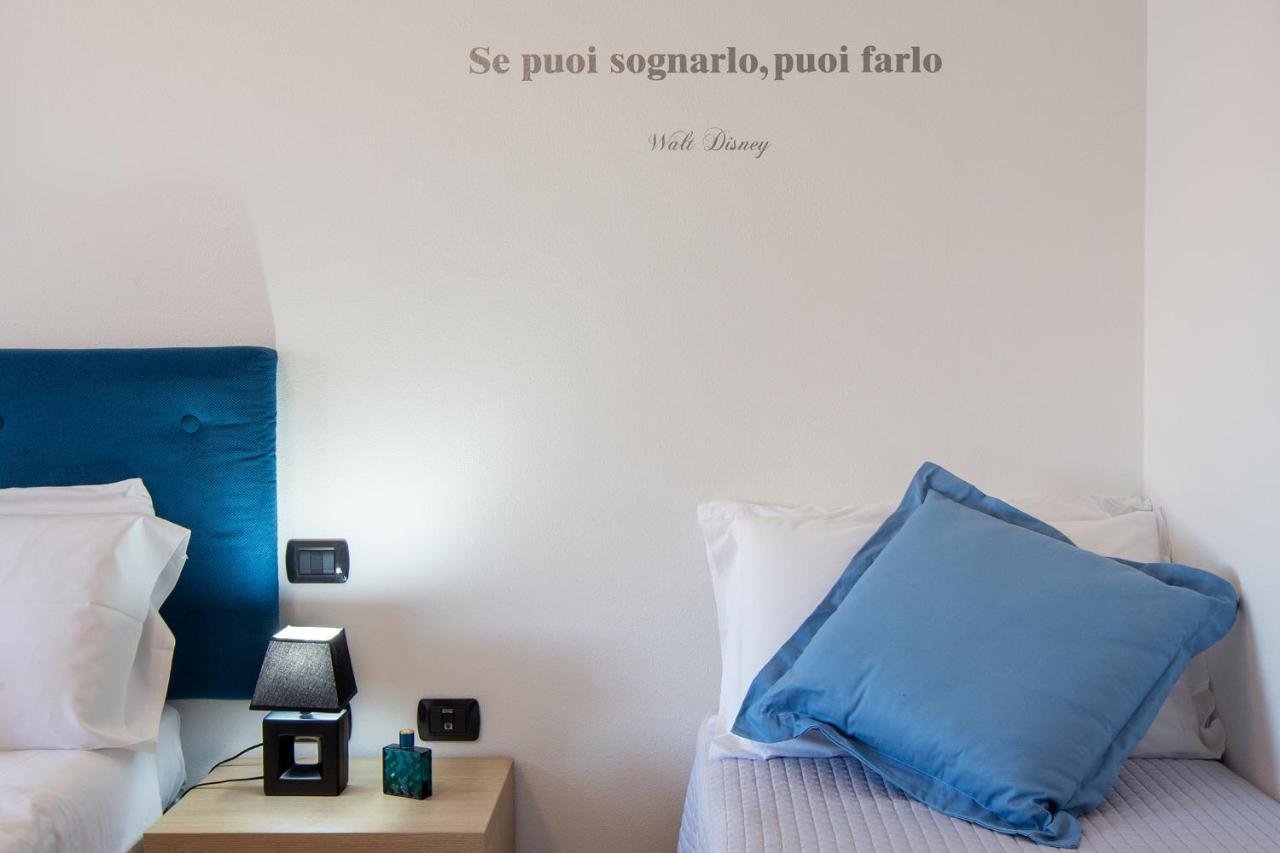 Sun&Sardinia Hotel มอนเซร์ราโต ภายนอก รูปภาพ