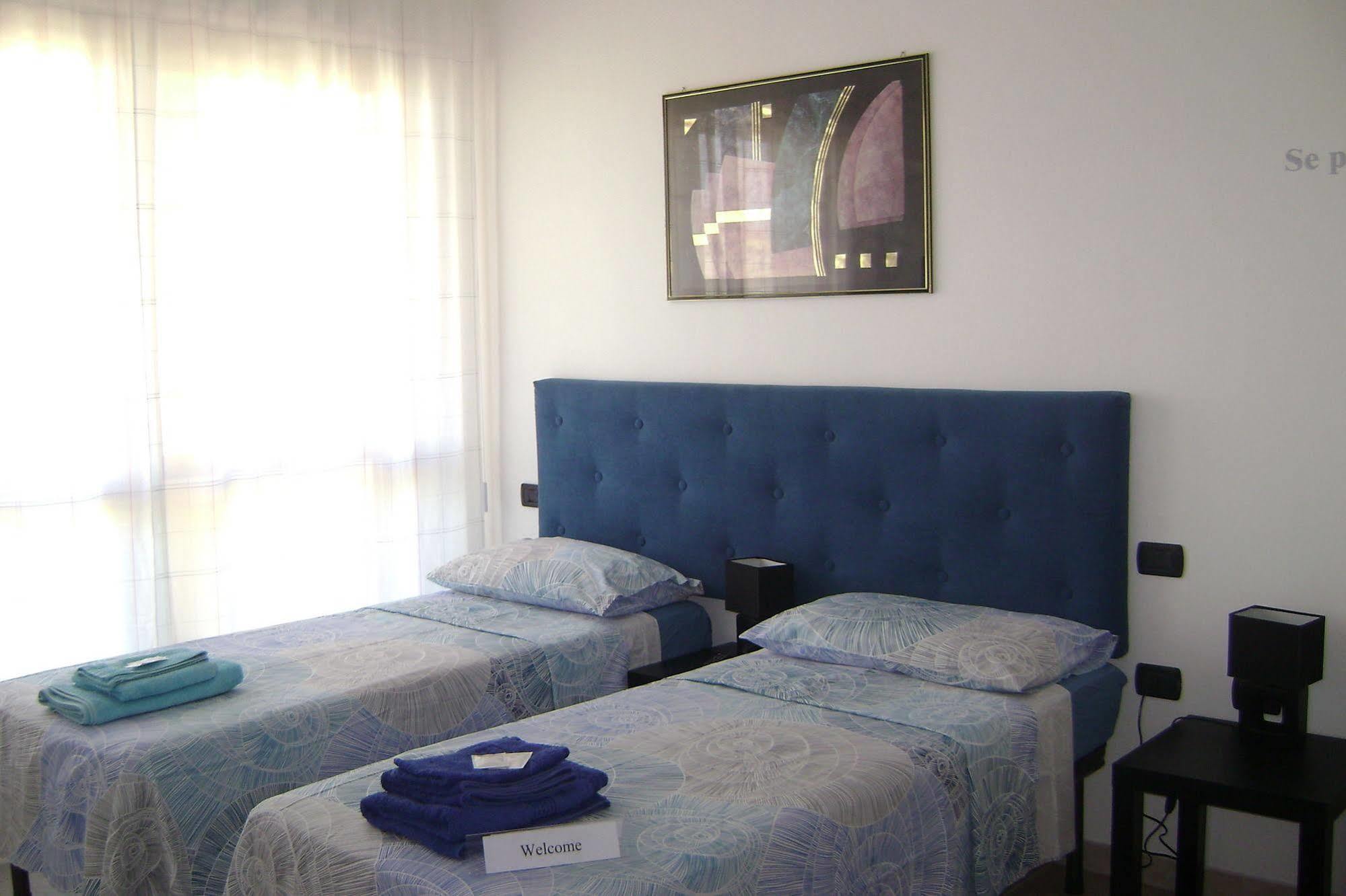 Sun&Sardinia Hotel มอนเซร์ราโต ภายนอก รูปภาพ